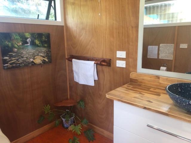 Sunrise Cabin At First Light Rangihaeata Retreat Takaka Exterior photo