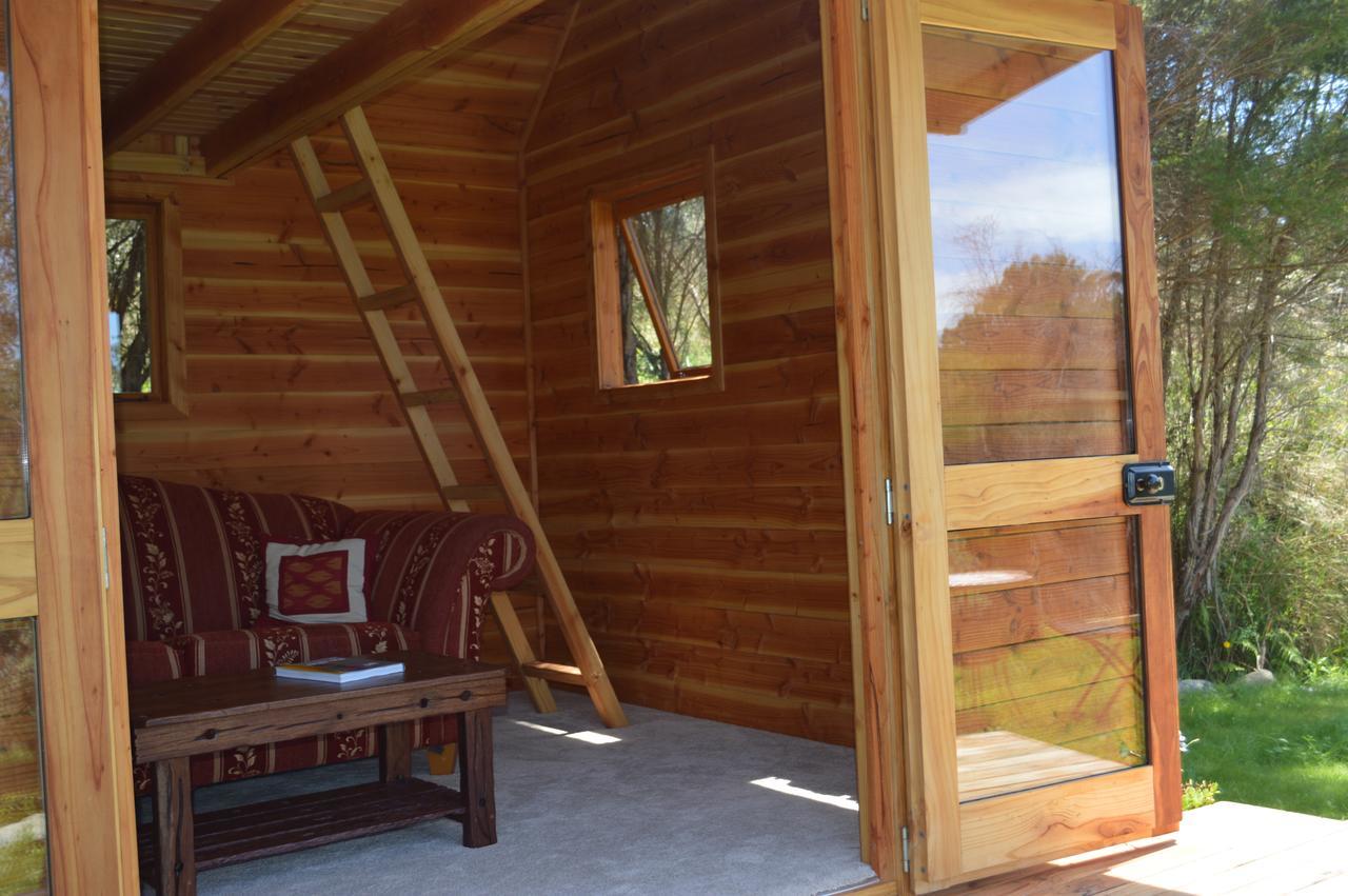 Sunrise Cabin At First Light Rangihaeata Retreat Takaka Exterior photo